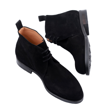 Buty czarne  typu suede negro idealne dla gentlemana. Zamszowe trzewiki męskie