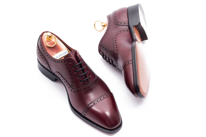 Eleganckie obuwie koloru bordowego typu oxford z skórzaną podeszwą. Szyte metodą ramową. Yanko shoes  14272 cambridge burdeos