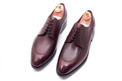 Klasyczne męskie obuwie TLB , eleganckie buty wizytowe garniturowe , casual , Formalne obuwie koloru burgundowego typu derby z gumową podeszwą. 