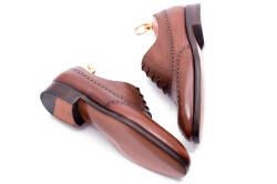 klasyczne brązowe skórzane eleganckie stylowe buty męskie TLB 531 old england marron typu brogues na skórzanej podeszwie.