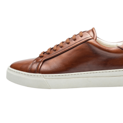 Sneakersy TLB S2 brązowe skórzane – ręcznie wykonane w Hiszpanii, styl smart casual, komfort, elegancja i nowoczesny design na co dzień.
