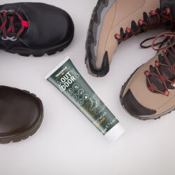 krem do obuwia przywraca kolor i wodoodporność skórzanym butom