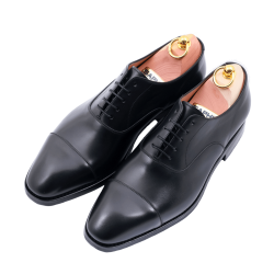 Czarne eleganckie stylowe czarne buty klasyczne Yanko boxcalf negro 14272 typu oxford. Buty eleganckie, stylowe, formalne, okolicznościowe, biurowe, ślubne, garniturowe, szykowne, wyszukane, wykwintne.