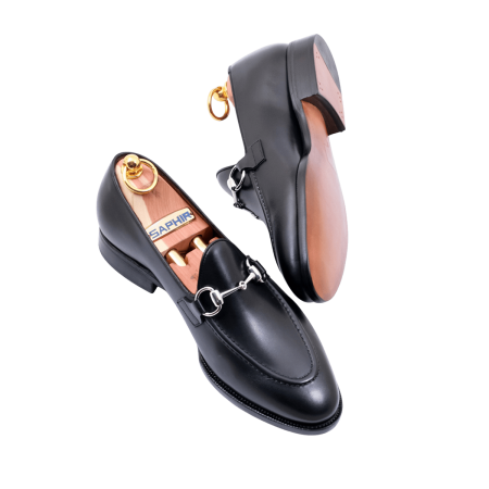 Czarne Klasyczne mokasyny marki TLB MALLORCA ARTISTA 284 Boxcalf Negro