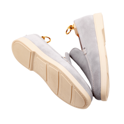 Błękitne zamszowe loafersy idealne na wiosnę i lato, Buty wykonane metodą blake 