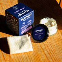 RENOVATOR Saphir 50ml + Cottom - krem do czyszczenia, pielęgnacji i renowacji skór gładkich licowych. W zestawie: 50 ml kremu + bawełniana ściereczka. Przeznaczony do naturalnych skór licowych we wszystkich kolorach (obuwie, galanteria skórzana, odzież skórzana, itp.)