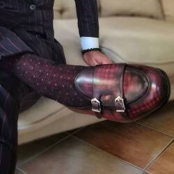 czarne w czerwone kropki eleganckie podkolanówki męskie viccel knee socks pin dots black red
