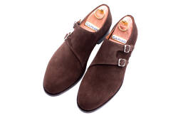 Zamszowe brązowe buty szyte metodą ramową z najwyższej jakości skóry cielęcej licowe. Obuwie garniturowe, klasyczne, eleganckie, luksusowe.