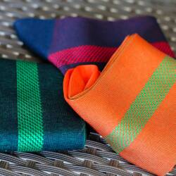 Geometric Socks to eleganckie skarpety dla mężczyzn, różne kolory