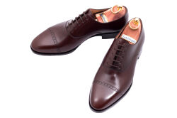 Eleganckie obuwie męskie TLB ARTISTA 113 oxford VEGANO DARK BROWN z podeszwą skórzaną. 