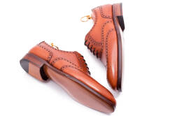 Jasno brązowe eleganckie stylowe jasno brązowe buty klasyczne TLB 527 vegano cuero typu brogues.