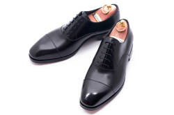 Buty marki TLB koloru czarnego typu oxford. Buty ślubne, buty garniturowe, buty okolicznościowe, buty eleganckie, TLB shoes, Patine shoes, Yanko shoes.