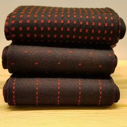 eleganckie ciemnobrązowe w pomarańczowe kropki podkolanówki męskie viccel knee socks pin dots dark brown orange