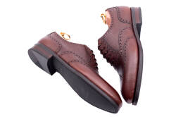 Brązowe eleganckie stylowe brązowe buty klasyczne tlb 527 country marron typu brogues.