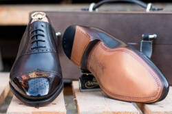 Eleganckie formalne buty męskie klasyczne typu oxford koloru czarnego szyte metodą goodyear welted. Obuwie biznesowe, garniturowe, biurowe.